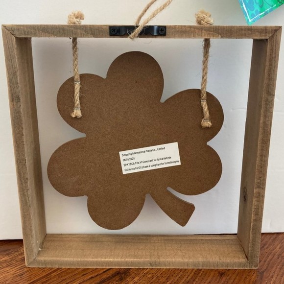 St. Patricks Day Wooden Frame With Shamrock Country Primitive Decor Wall Hanging - Picture 3 of 10